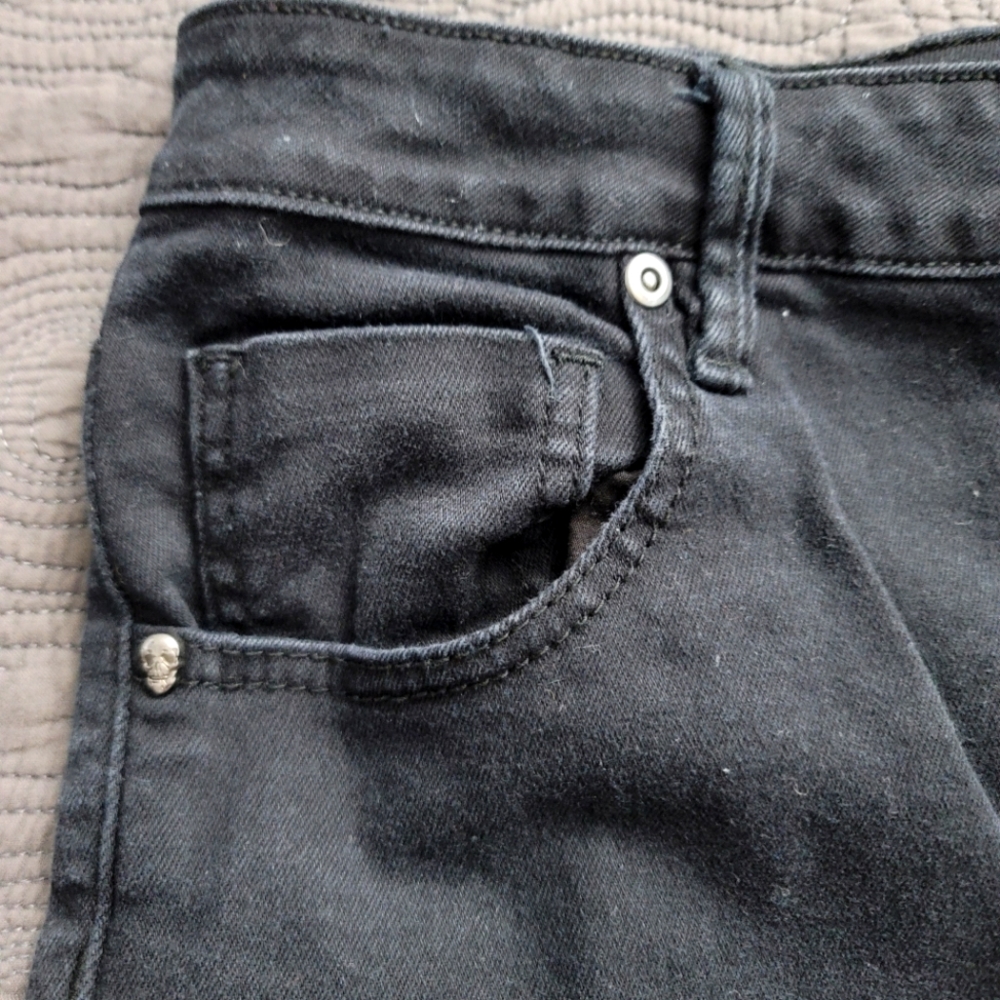 Hot Topic Stretch Jean Short 15